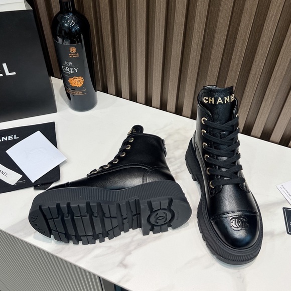 Chanel Black Women's Boots - Picture 4 of 4
